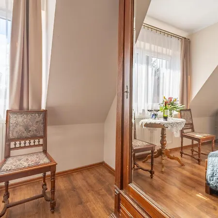 Nawrot Apartament *
