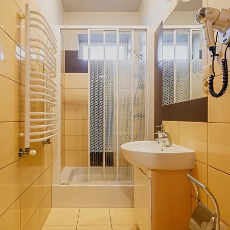 Nawrot Проживание в семье